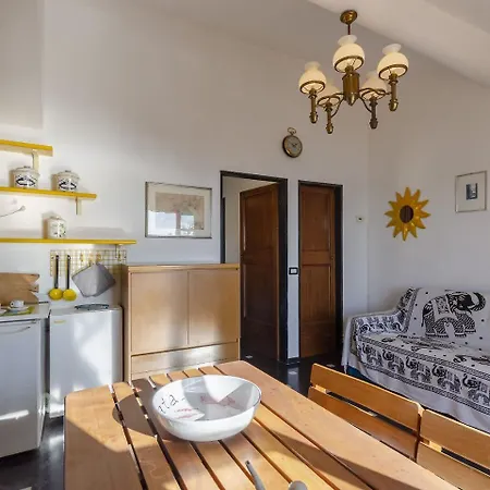 Joivy Il Terrazzino E Il Mare Otel 3*